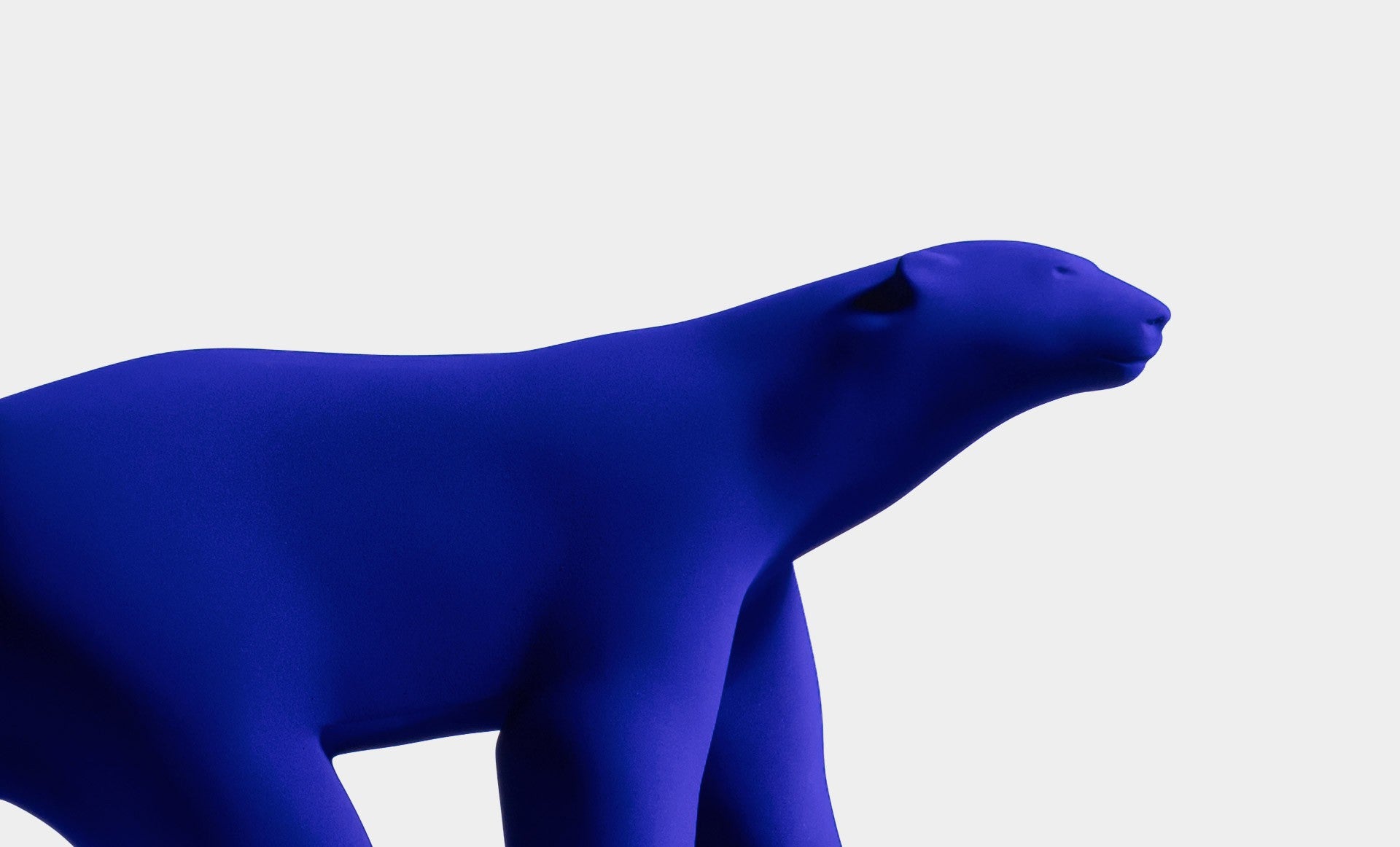 Ours Pompon par Yves Klein