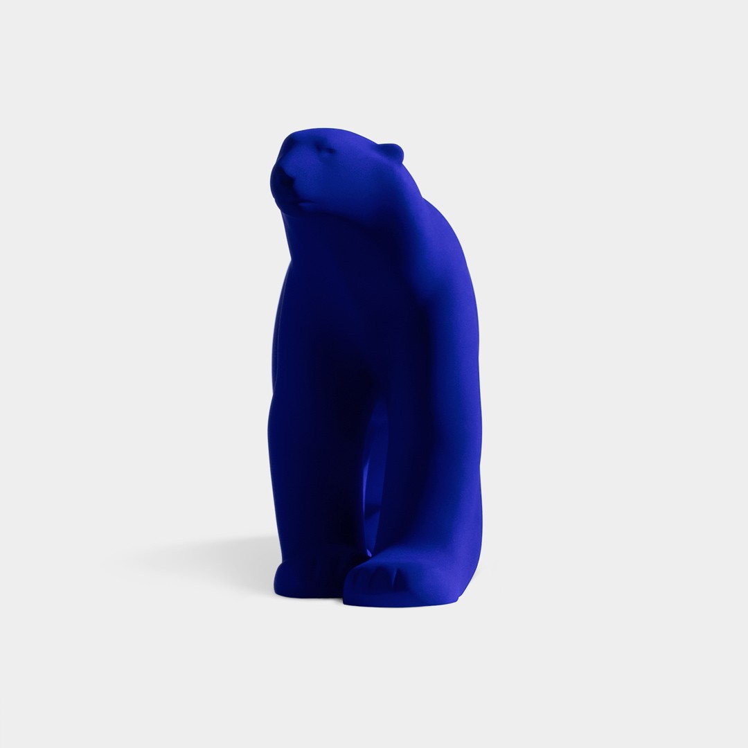 Ours Pompon par Yves Klein